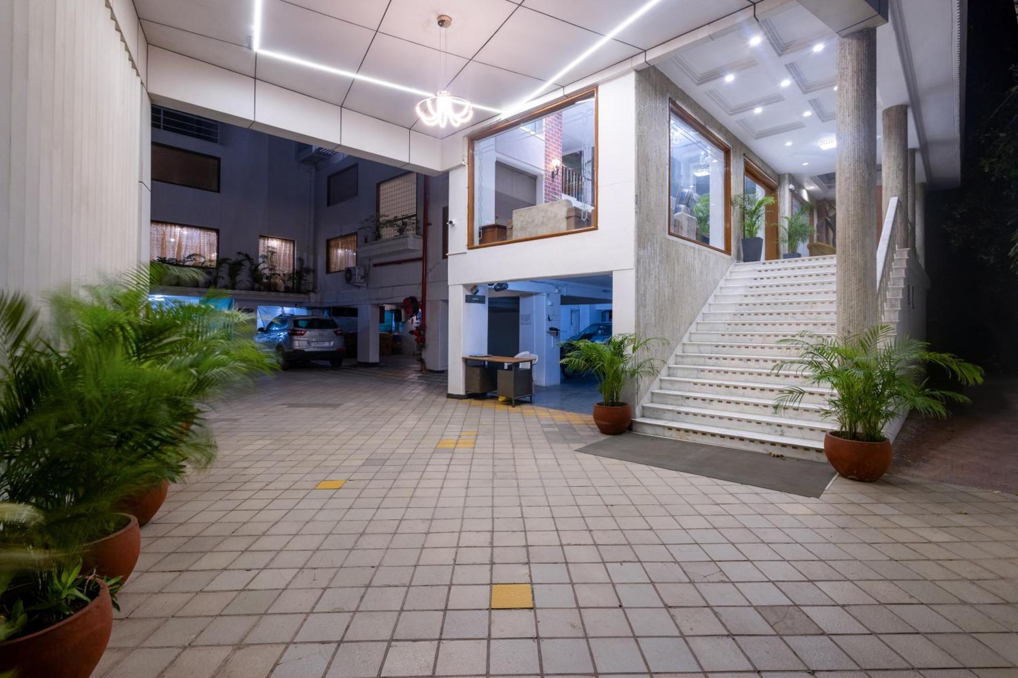 Alba Premier, Vadodara Exterior photo
